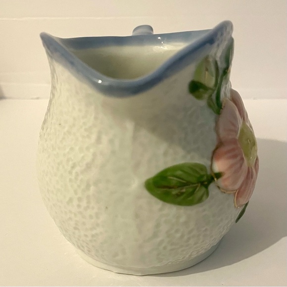 Ceramic Creamer Floral Butterfly Textured Unbranded Gold Accents - Picture 3 of 7